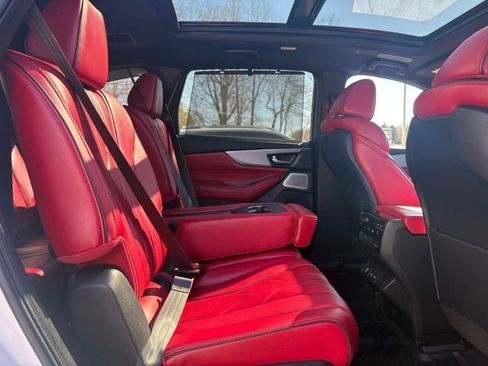 Used 2025 Acura MDX A-Spec image 32