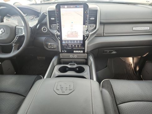 New 2025 RAM 2500 Laramie image 21