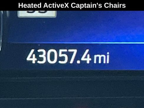 Used 2023 Ford Explorer XLT w/ Equipment Group 202A image 24