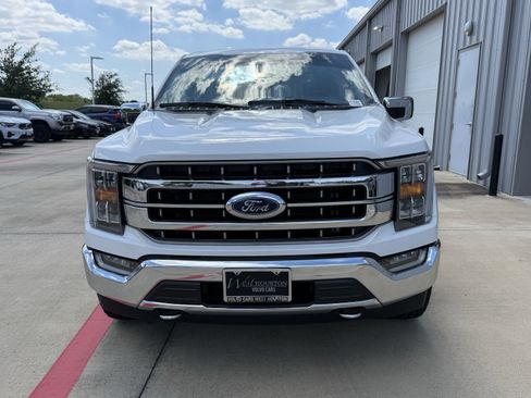 Used 2023 Ford F150 Lariat AWD/4WD image 2