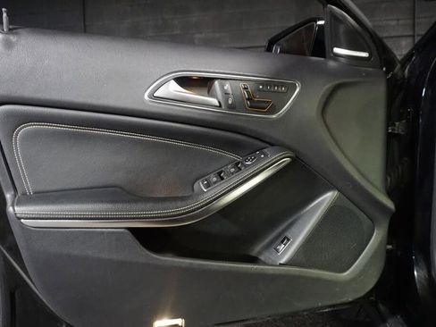 Used 2015 Mercedes-Benz GLA 250 4MATIC image 21