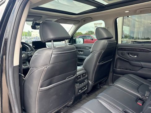 Used 2023 Honda Pilot Elite image 42