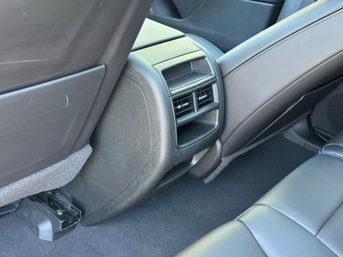 Certified 2025 Cadillac XT5 Premium Luxury image 24