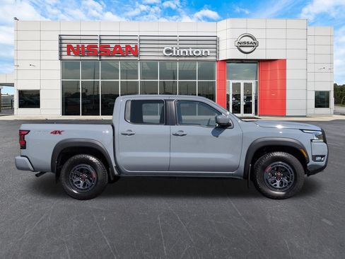 Used 2025 Nissan Frontier PRO-4X w/ Pro Premium Package AWD/4WD image 2