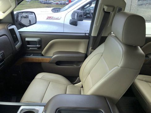 Used 2018 GMC Sierra 1500 SLT image 22