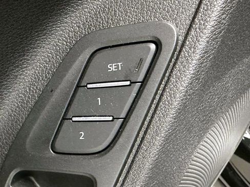 Used 2023 Audi Q3 2.0T Premium w/ Convenience Package AWD/4WD image 19