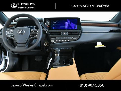 New 2025 Lexus ES 350 w/ Premium Package image 9