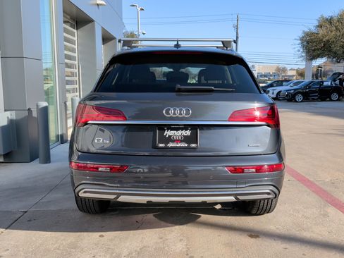 Certified 2023 Audi Q5 2.0T Premium w/ Convenience Package image 9