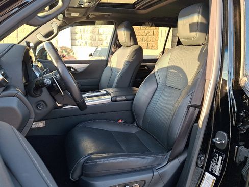 Used 2022 Lexus LX 600 F Sport image 13