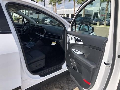 New 2025 Kia Sportage SX FWD image 19