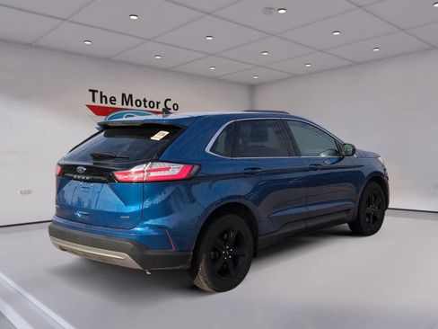 Used 2024 Ford Edge SEL w/ Convenience Package image 5