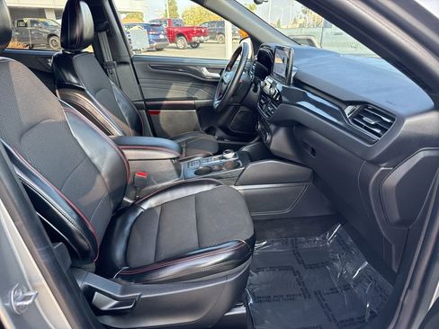 Used 2024 Ford Escape ST-Line image 13