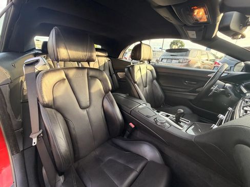 Used 2017 BMW M6 Convertible RWD image 25
