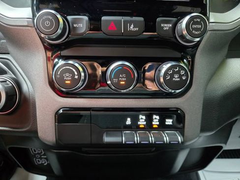 Used 2025 RAM 1500 Tradesman w/ Night Edition AWD/4WD image 25