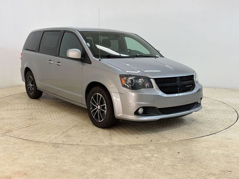 Used 2019 Dodge Grand Caravan SE FWD image 7