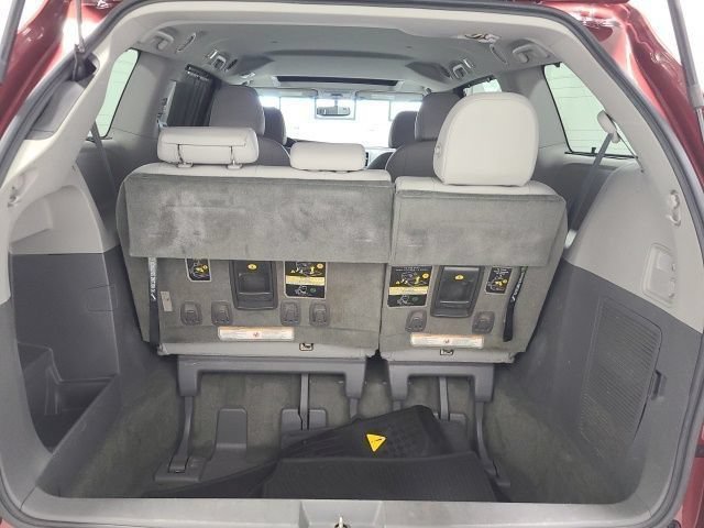 Certified 2017 Toyota Sienna XLE w/ XLE Navigation Package AWD/4WD image 38