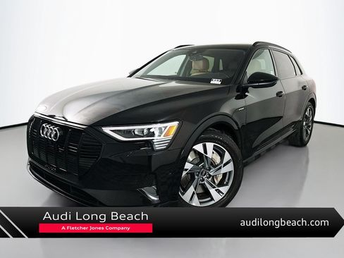Used 2022 Audi e-tron Premium w/ Convenience Plus Package AWD/4WD image 1
