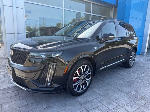 Certified 2024 Cadillac XT6 Sport w/ Technology Package AWD/4WD image 1