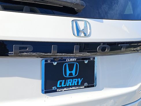 Used 2023 Honda Pilot Elite image 35