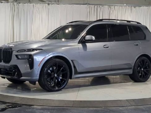 Used 2023 BMW X7 xDrive40i w/ M Sport Package image 4