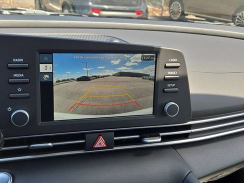 New 2026 Hyundai Elantra Hybrid FWD image 9