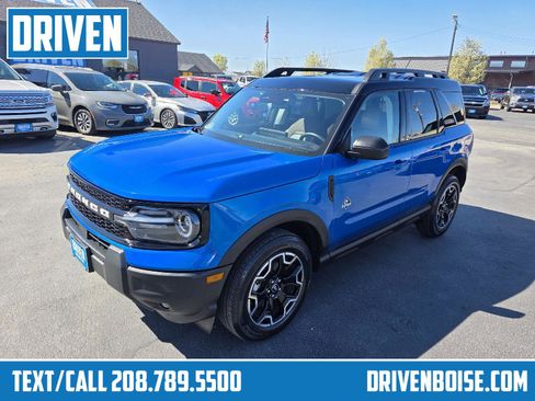 Used 2025 Ford Bronco Sport Outer Banks image 1