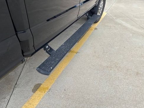Used 2018 Ford F250 XLT w/ XLT Premium Package AWD/4WD image 7