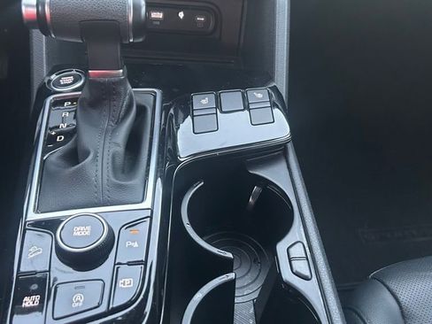 Used 2024 Kia Sportage EX image 20