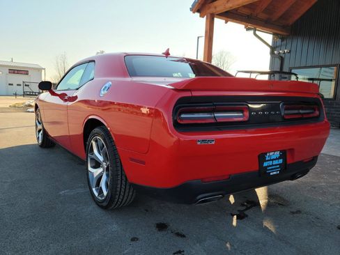 Used 2016 Dodge Challenger SXT Plus image 6