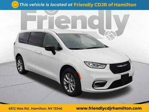 New 2026 Chrysler Pacifica Select image 7