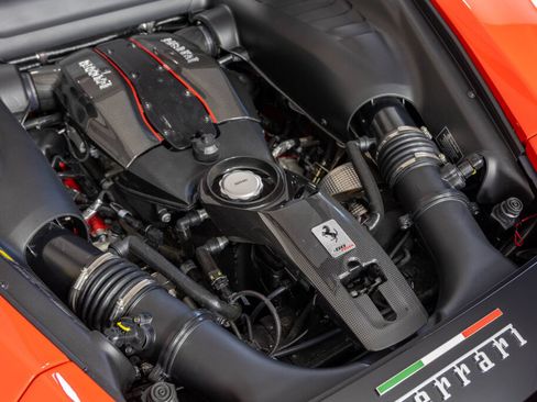 Certified 2019 Ferrari 488 Pista Coupe RWD image 74