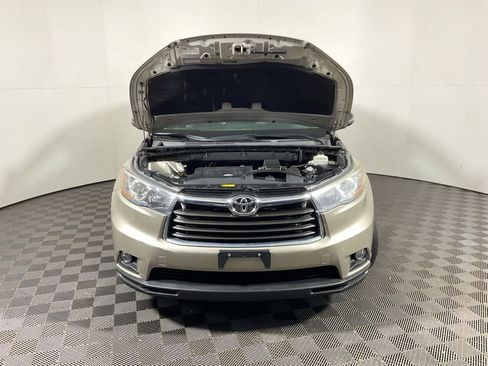 Used 2016 Toyota Highlander XLE image 8