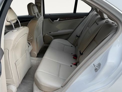 Used 2014 Mercedes-Benz C 300 4MATIC Sedan image 13