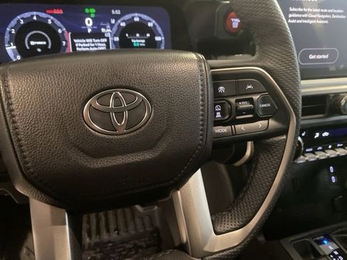 Used 2025 Toyota Tacoma TRD Sport w/ TRD Sport Premium Package AWD/4WD image 22