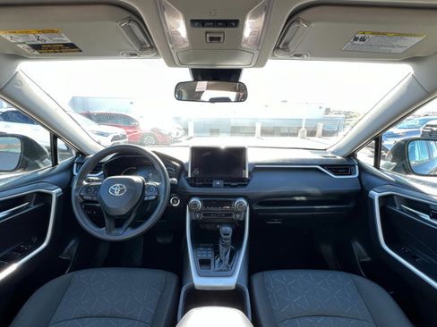 Used 2024 Toyota RAV4 XLE image 9