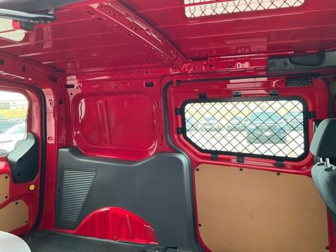 Used 2020 Ford Transit Connect XLT image 21