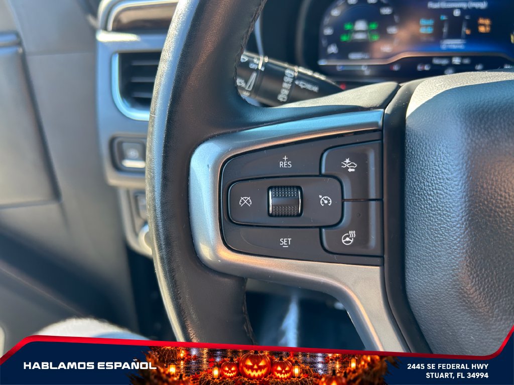 Used 2024 Chevrolet Suburban Premier AWD/4WD image 18