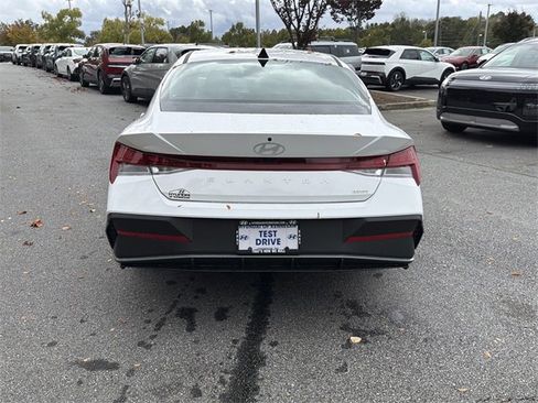 New 2026 Hyundai Elantra Blue image 6