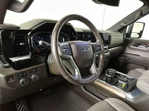 Used 2023 Chevrolet Silverado 1500 LT Trail Boss w/ Convenience Package II AWD/4WD image 14