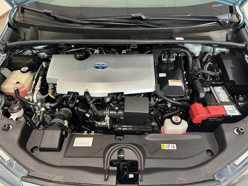 Used 2019 Toyota Prius LE image 8