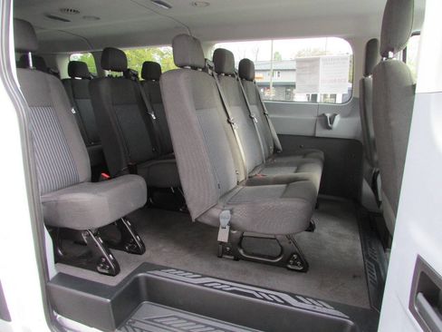 Used 2016 Ford Transit 350 XL RWD image 6