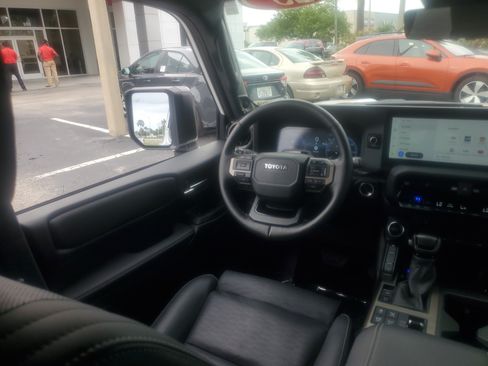 Certified 2025 Toyota Land Cruiser w/ Premium Package AWD/4WD image 19