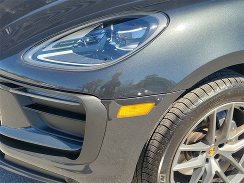 Used 2025 Porsche Macan image 7