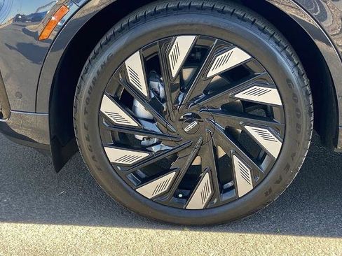 Used 2024 Lincoln Nautilus Black Label w/ Jet Appearance Package (87T) image 29