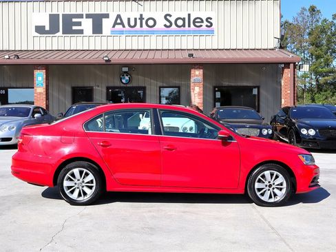 Used 2015 Volkswagen Jetta TDI SE FWD image 8