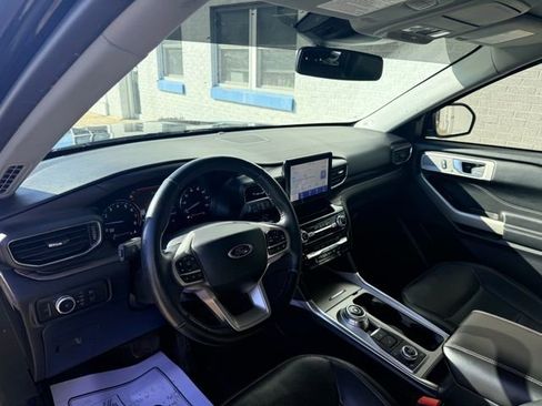 Used 2021 Ford Explorer Limited w/ Equipment Group 301A image 14