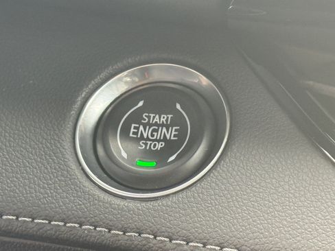 Used 2025 Buick Enclave Preferred image 22