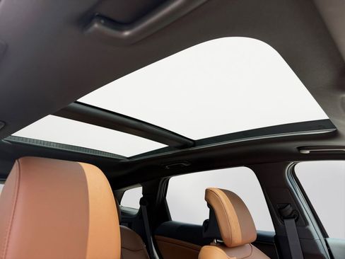 New 2026 Kia Sportage X-Line w/ X-Line Technology Package AWD/4WD image 17