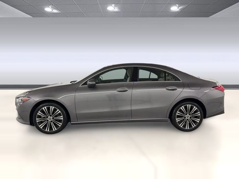 Used 2023 Mercedes-Benz CLA 250 image 2