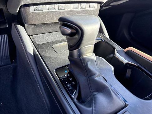 Certified 2024 Lexus ES 350 w/ Premium Package image 20